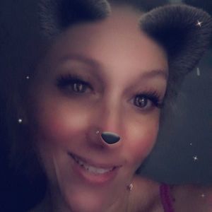 Meet your Posher, Evelyn